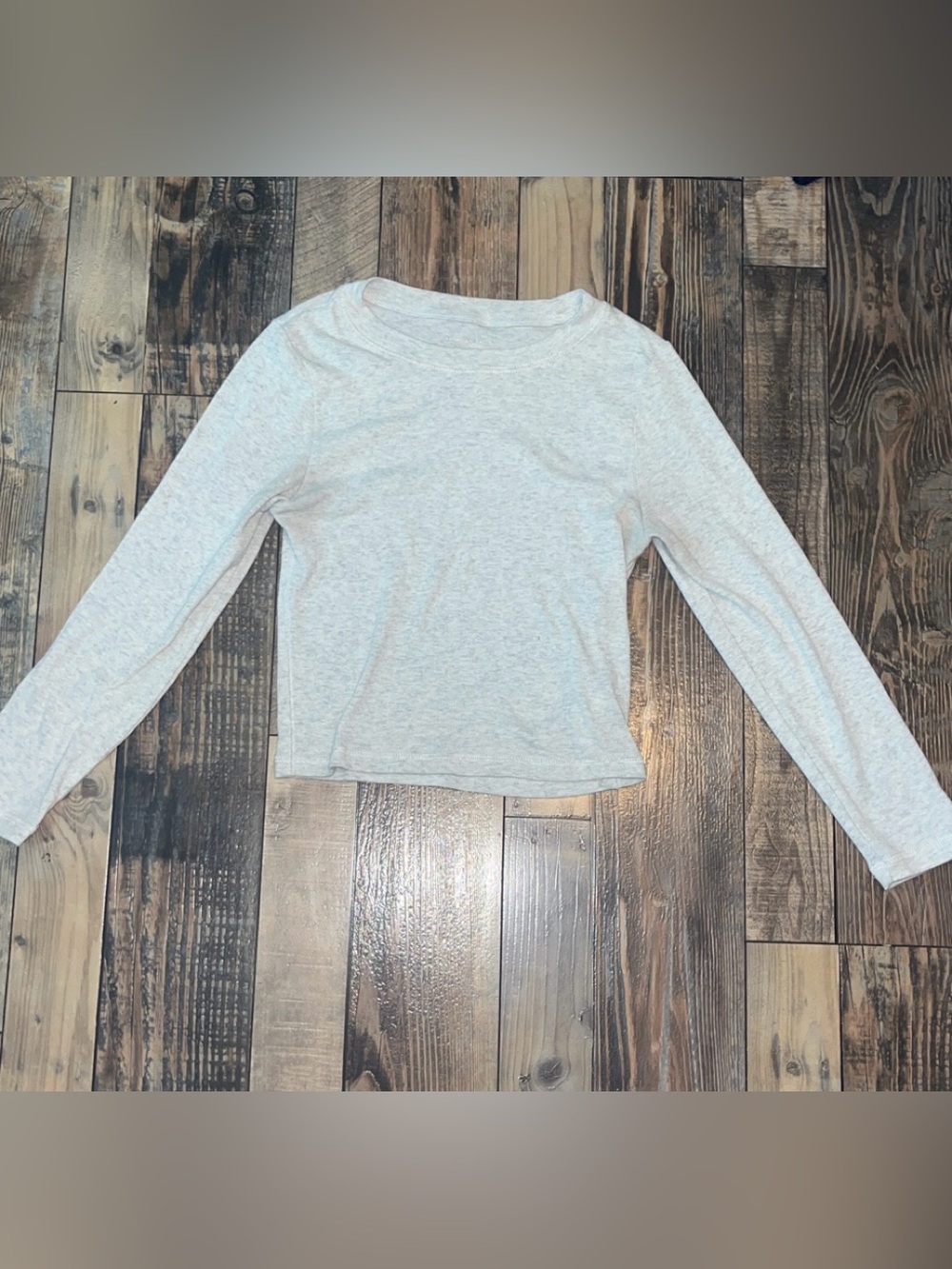 American Eagle Outfitters Light Heather Gray Long-Sleeve Top